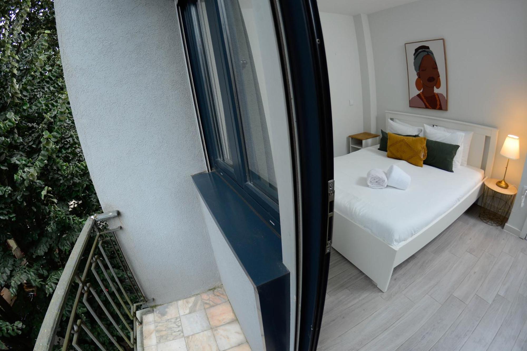 Travel And Live Apartments Porto Exterior photo